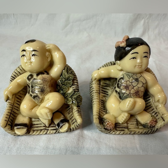Vintage Other - Pair of Vintage Japanese Resin Netsuke